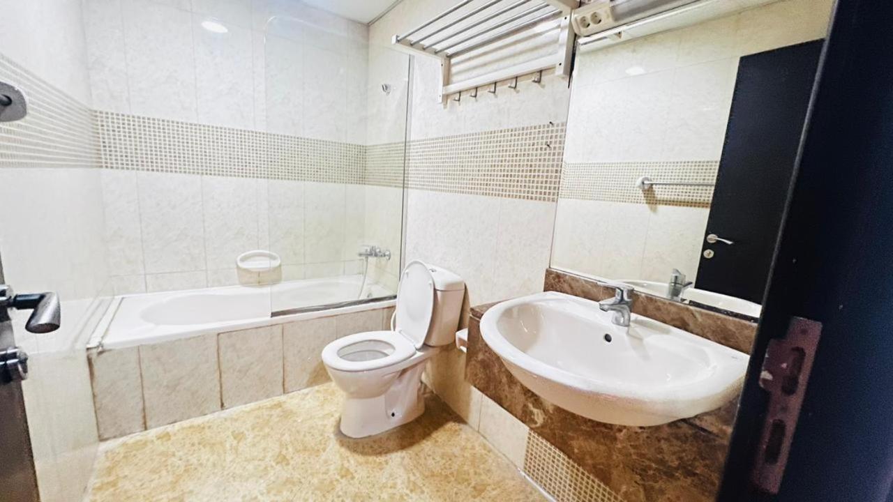 Executive Suite Room In Barsha 1 Near Moe Metro Dubai Luaran gambar